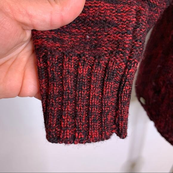Guess red black marled cutout sleeve wool blend sweater size Medium - Picture 10 of 14